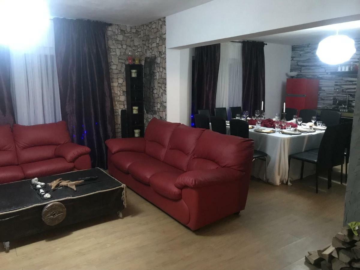 Casa Relax Hotel Valeni  Exterior photo